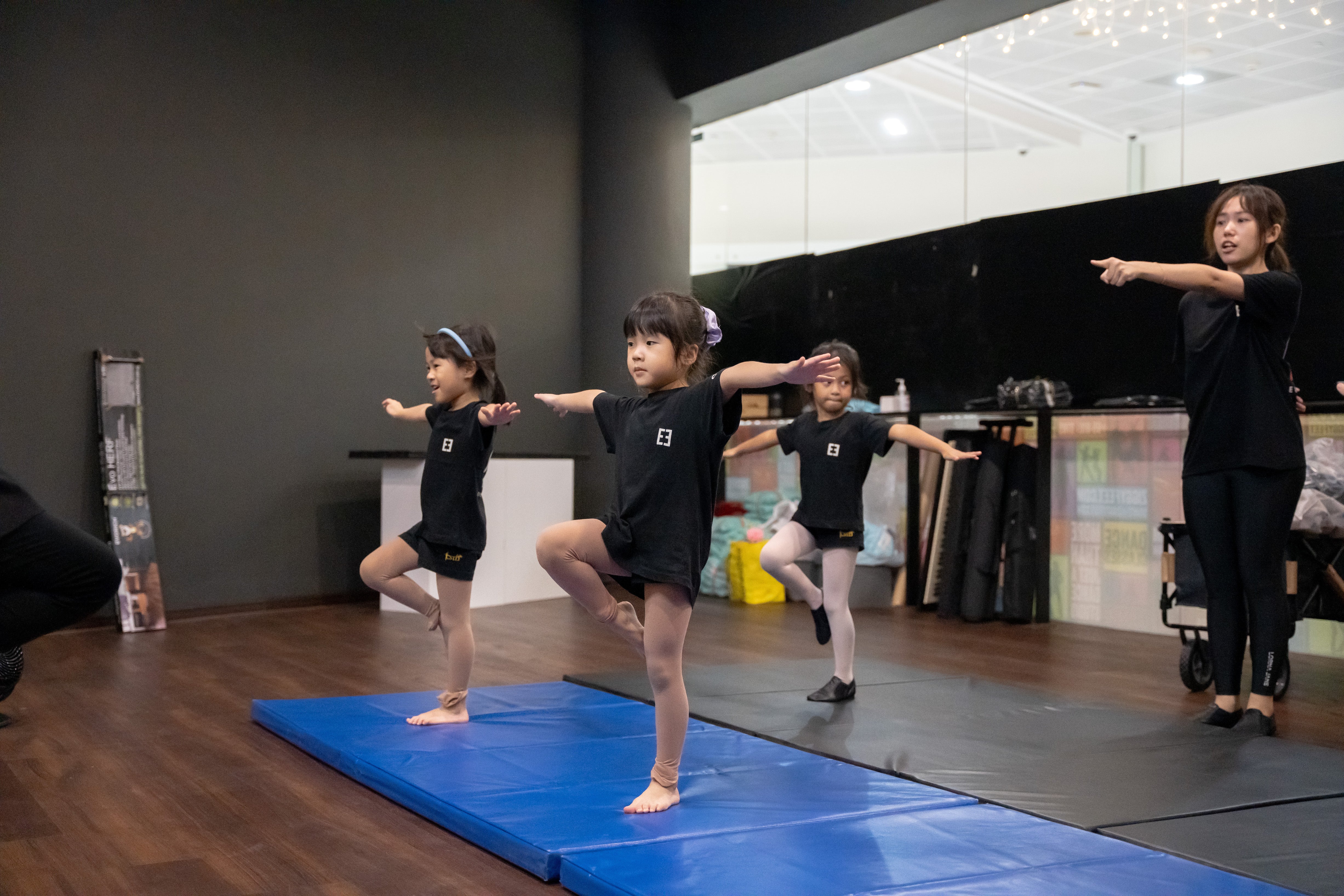 4 AcroDance Classes (5 - 7 Years Old) at $48!